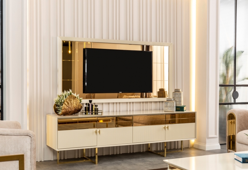 <p>SOLO TV UNT</p>
